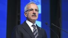 Bakan Uralo�lu'ndan kruvaziyer gemi mesaj�: Son 14 y�l�n en y�ksek yolcu say�s�na ula�t�k