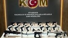 Diyarbak�r'da ruhsats�z silah operasyonu: �ok say�da ele ge�irildi