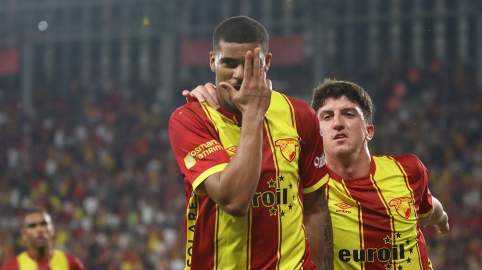 Göztepe'de ayrılık: Jeferson, Partizan yolunda
