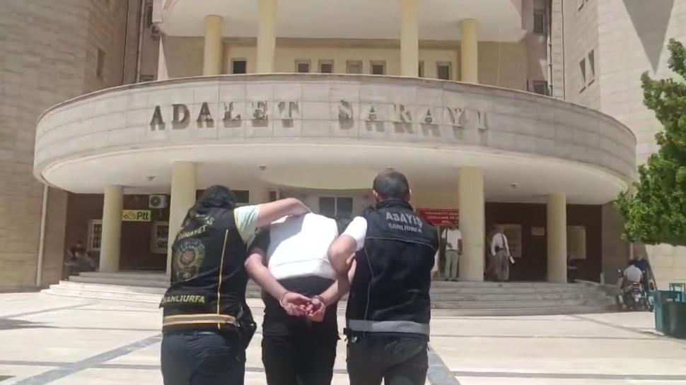 Kan donduran cinayet! Eşini boğup intihar süsü verdi
