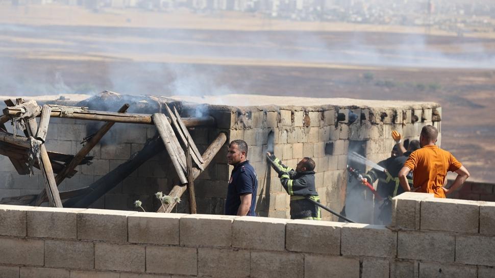 Mardin'de anız yangını! Ekipler müdahale ediyor