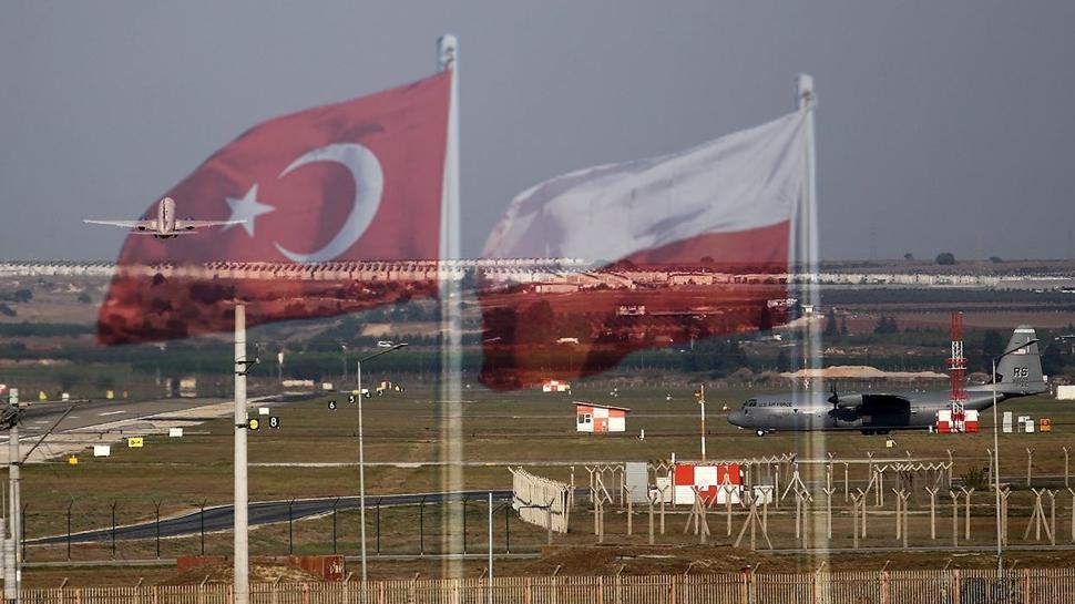 Polonya'dan İncirlik hamlesi: Askerlerimiz kalmaya devam edecek