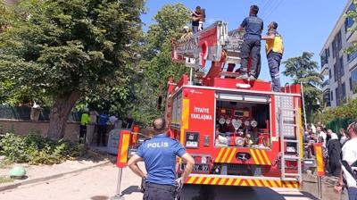 Bursa'da apartman dairesinde yang�n! Binada ya�ayanlar tahliye edildi