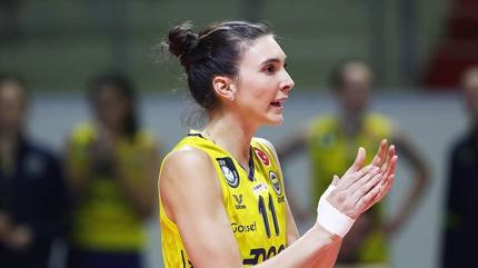 Naz Aydemir Akyol, 8 y�l sonra Vak�fBank'a geri d�nd�