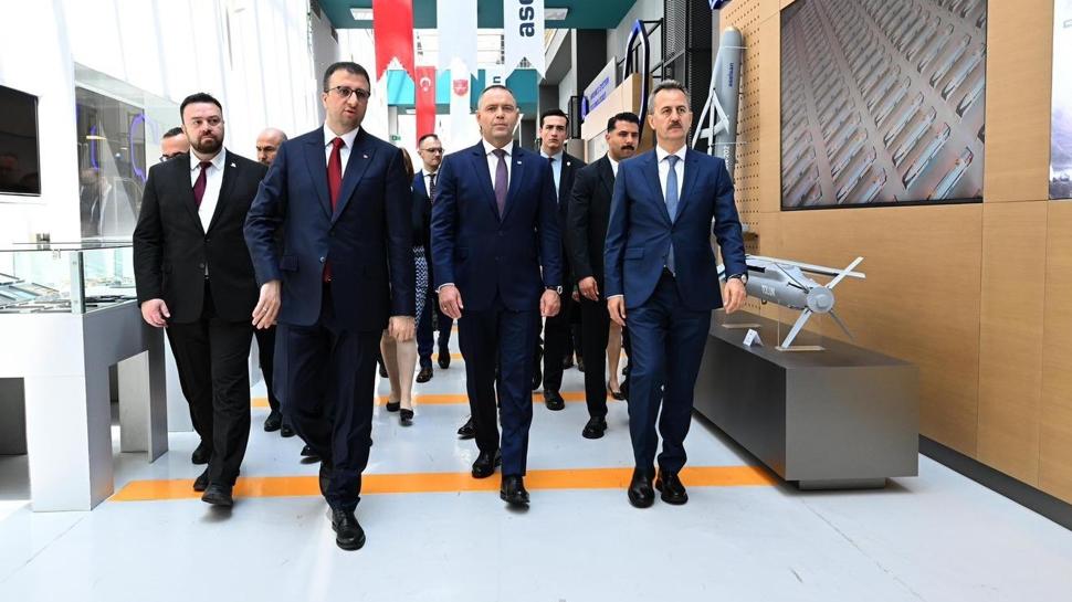 Türkiye'nin savunma üssünü ziyaret etti: İttifak kurmaya hazırız