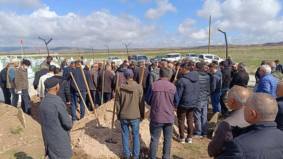 Başıboş köpekler çocuğu parçalamıştı... Belediye Başkanı için soruşturma izni verildi