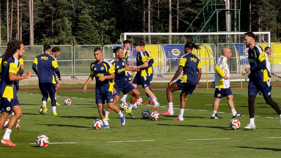 Fenerbahçe'de yeni sezon hazırlıkları Topuk Yaylası'nda başladı