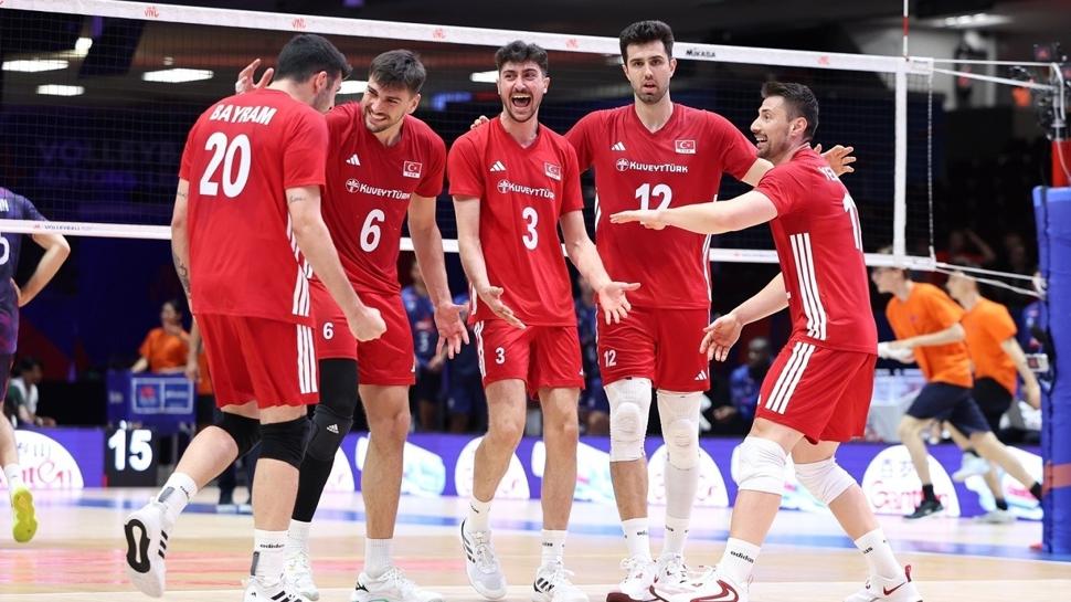 Filenin Efeleri'nin rakibi Polonya