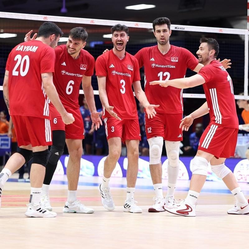 Filenin Efeleri'nin rakibi Polonya