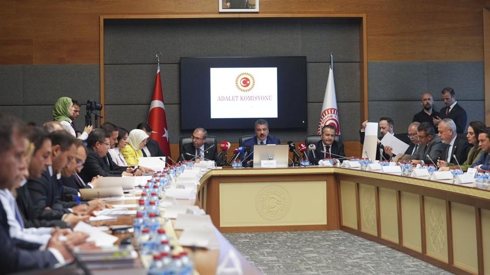 Görüşmeler başladı! 12. Yargı Paketi Komisyonda...