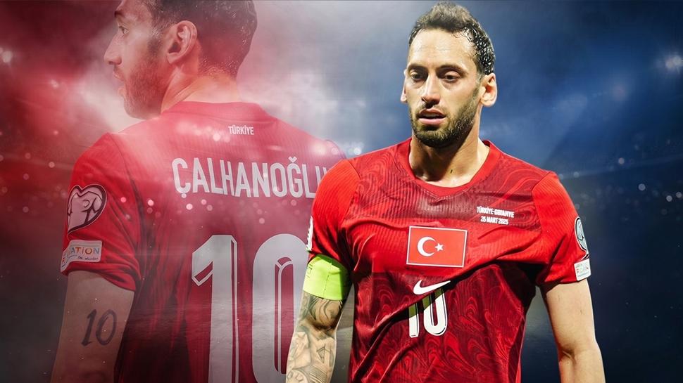 Kap�lar kapand�! Hakan �alhano�lu'na b�y�k �ok
