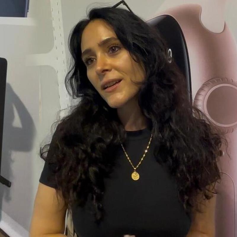 Zay�fl���yla dikkat �ekti! 'i�ne tembel i�i'