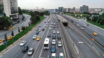 �stanbul'da s�r�c�lere uyar�: K���k�ekmece'de baz� yollar trafi�e kapat�lacak