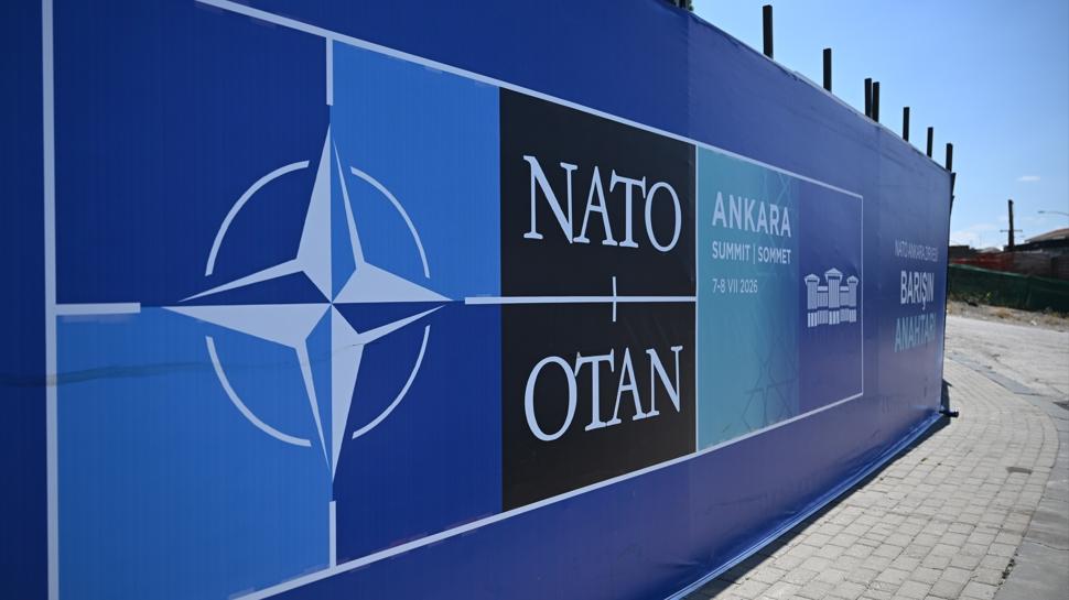 Başkentte NATO Zirvesi hareketliliği! Billboardlarda dikkat çeken ifadeler