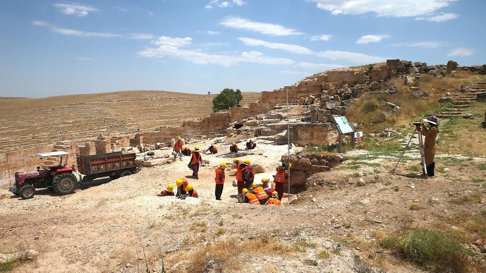 Dünya arkeolojisinde bir ilk! Mithras Tapınağı'nda 1700 yıllık "kutsal mühür" keşfedildi