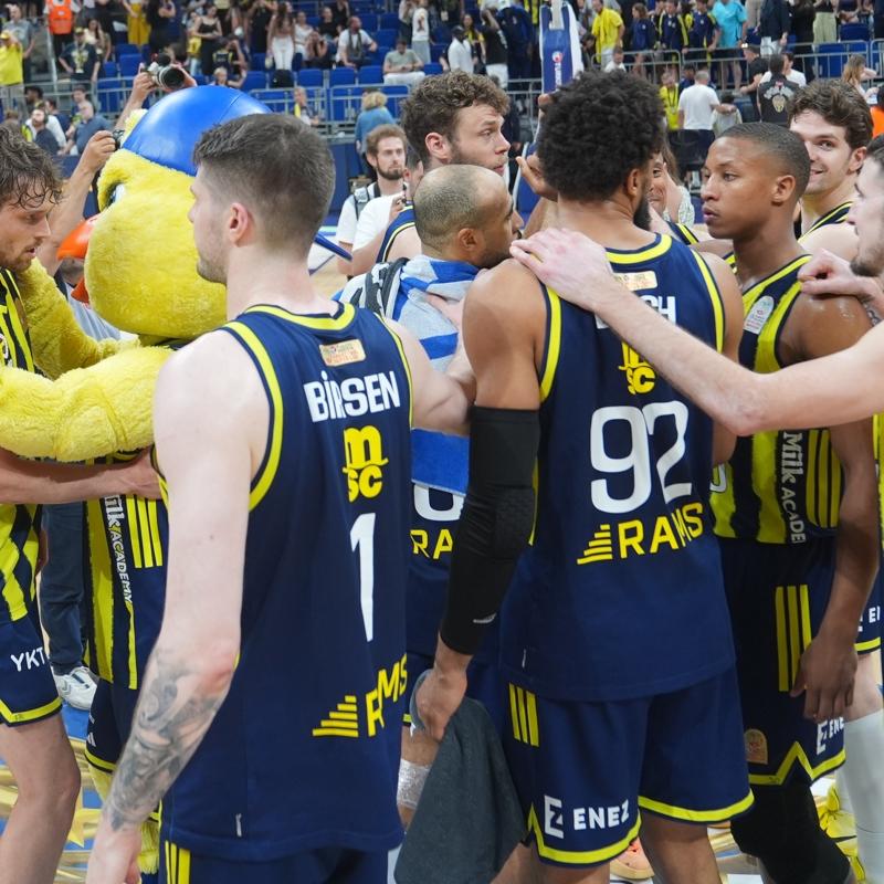 Fenerbah�e Beko'da 4 ayr�l�k birden