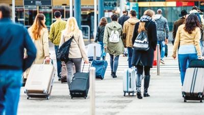 403 bin ki�i gitti 393 bin ki�i geldi