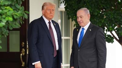 Yahudiler senden b�kt�! Trump y�z�ne s�yledi