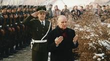 Bosna Hersek'te Aliya �zetbegovi�'in ad� ya�at�lacak