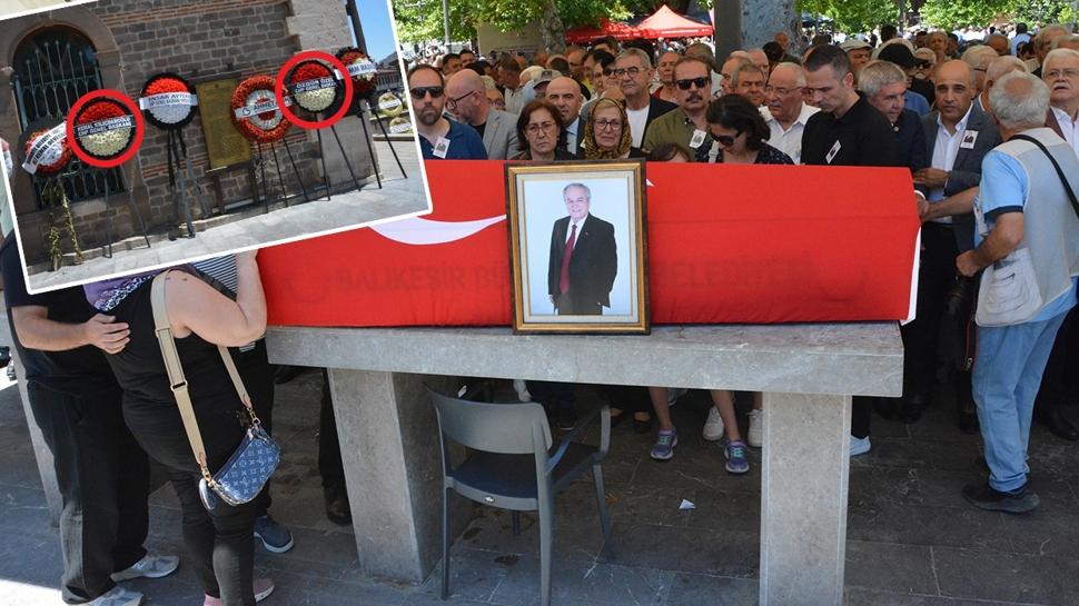 CHP'de koltuk savaşları! Bir cenaze, tek parti, 2 genel başkan