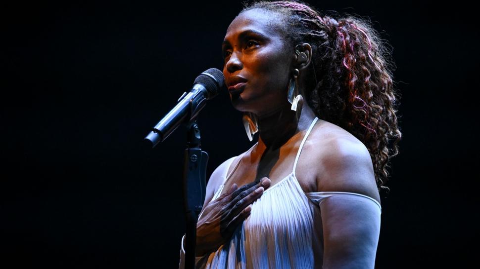 IMANY Harbiye Açıkhava'yı salladı: 'İstanbul'a her geldiğimde sonsuza dek minnettar kalacağım'
