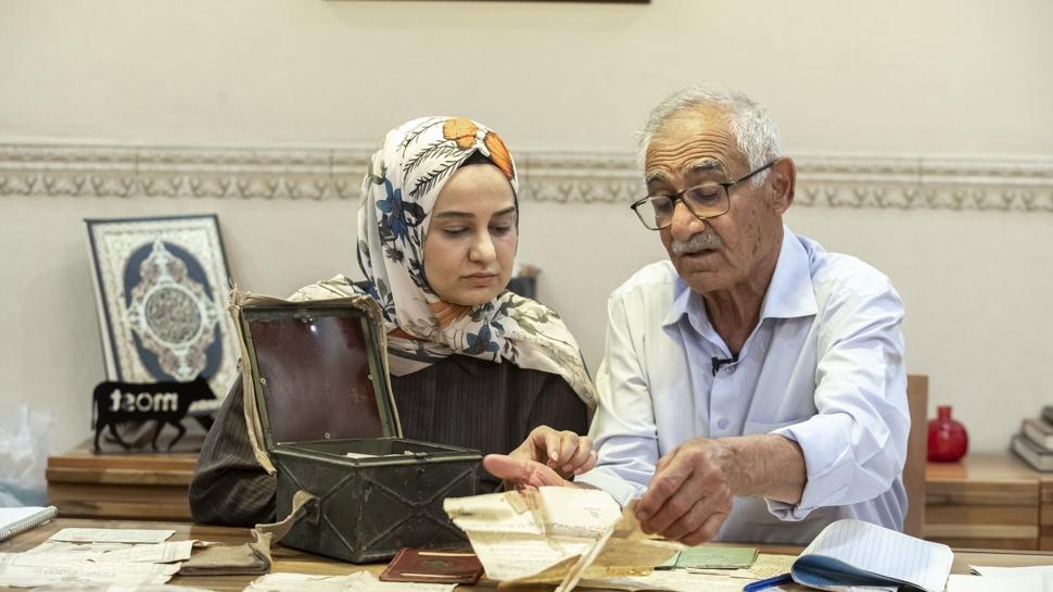 Irakl� m�hendis, Osmanl� belgelerinden olu�an ar�ivinin �zerine titriyor