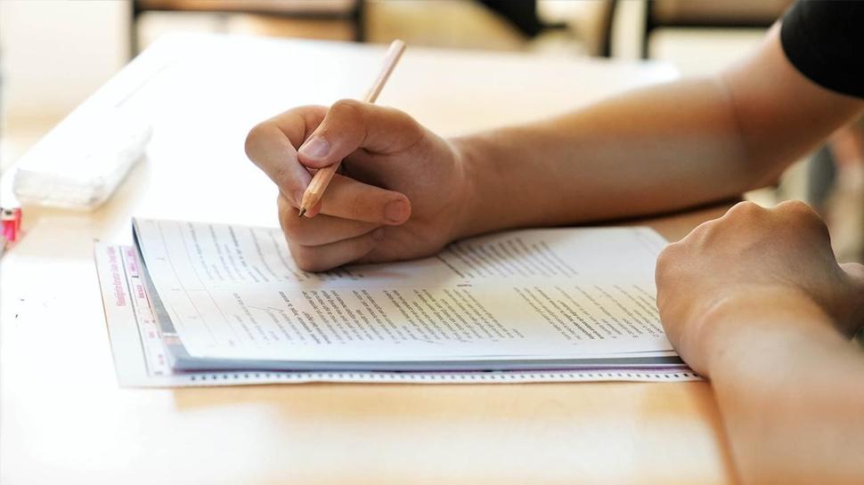 ÖSYM'den hafta sonu sınav maratonu: e-YDS heyecanı başlıyor