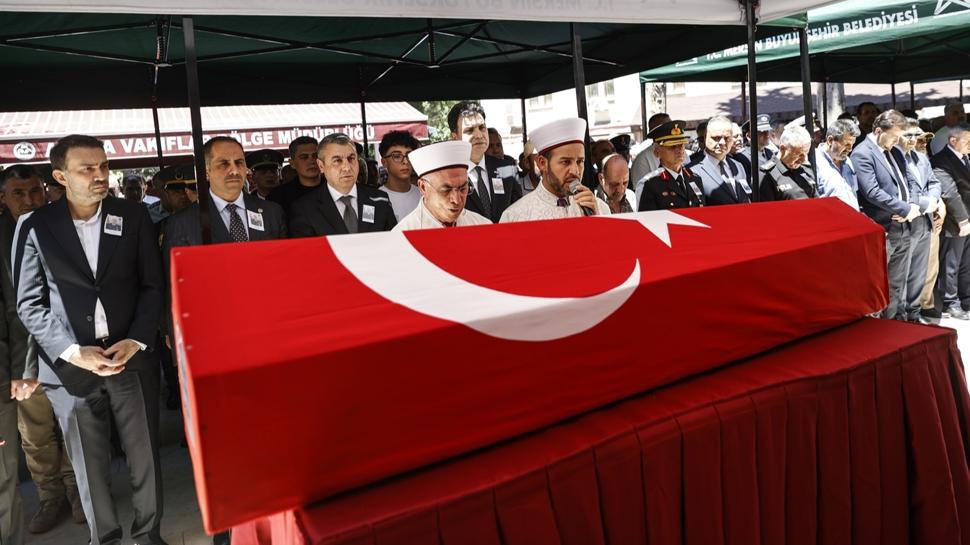 Şehit Şahin dualarla defnedildi