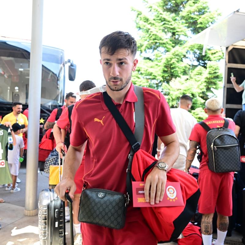 Halil Dervi�o�lu Galatasaray'a d�nd�!