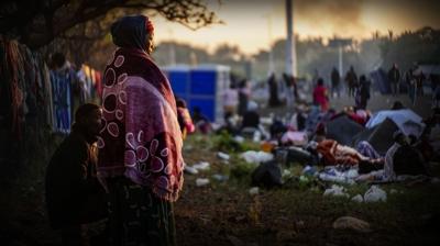 Korku ve �iddet geri d�nd�: G�ney Afrika'dan ka�an g��menler Durban'da topland�