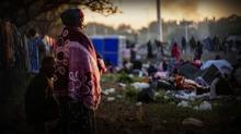 Korku ve �iddet geri d�nd�: G�ney Afrika'dan ka�an g��menler Durban'da topland�