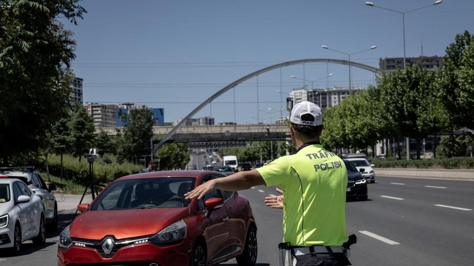 Ankara'da NATO mesaisi: Asayiş ve trafik denetimi yapıldı