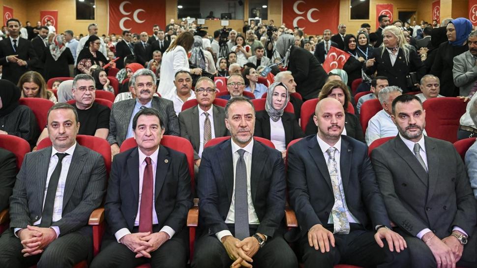 İstanbul'da MHP'nin Kadıköy, Çekmeköy ve Sultanbeyli ilçe kongreleri yapıldı
