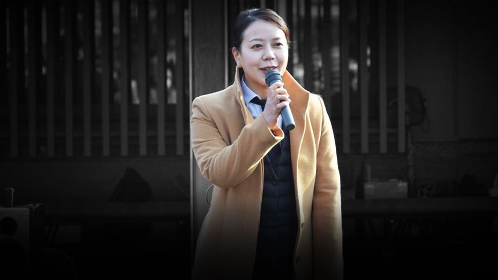 Japonya'da bürokrasi devrimi: Belediye başkanı kariyer ile annelik arasındaki kurumsal tabuları yıktı