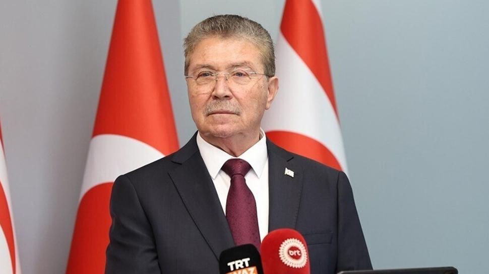KKTC Başbakanı Üstel'den Rum tarafına rest: Bir çakıl taşı dahi vermeyiz