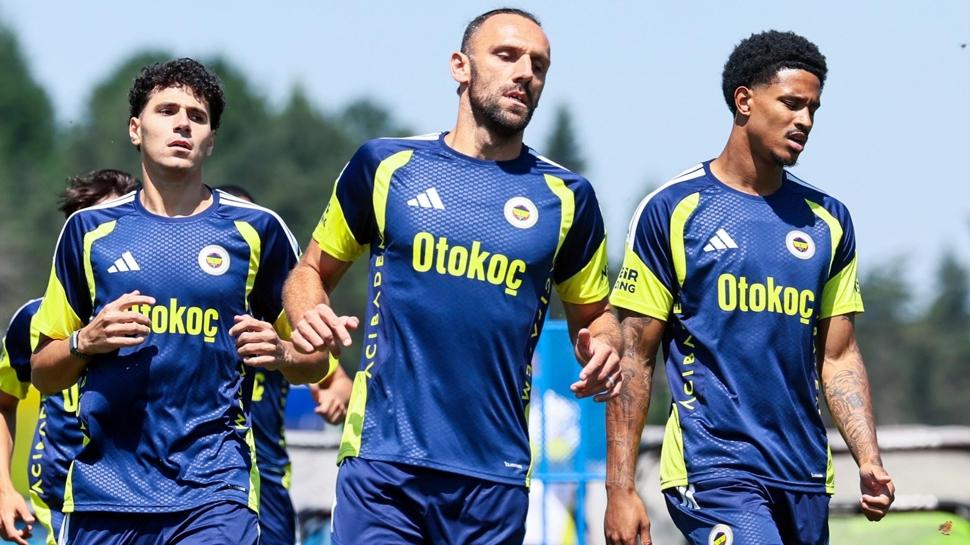 Fenerbahçe'ye kötü haber! Vedat Muriqi sedyeyle sahadan ayrıldı