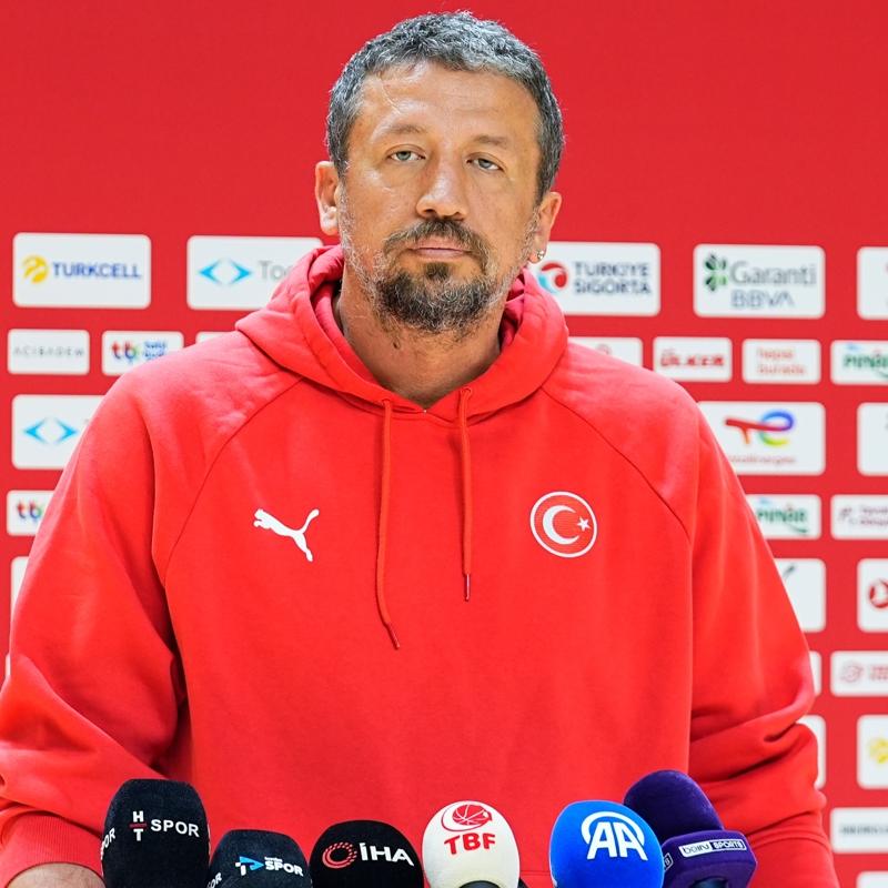 Hidayet T�rko�lu: T�rk basketboluna kal�c� bir �eyler katman�n gurur i�erisindeyiz
