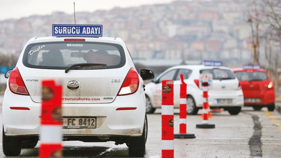 KDK'dan engelli adaya m�jde! Direksiyon s�nav�na ak�am girecek