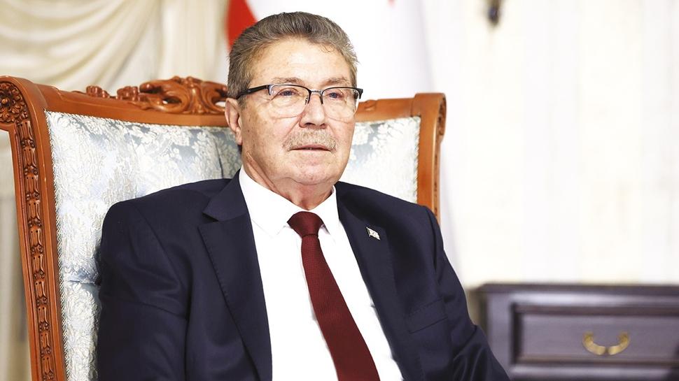 KKTC Ba�bakan� �nal �stel: Ne toprak ne de hakk�m�z� veririz