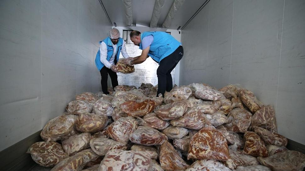 Sakarya'da 1,8 ton kaçak et imha edildi