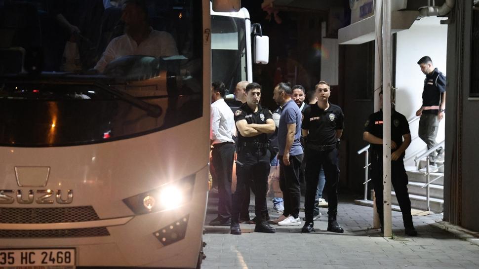 Seferihisar Belediyesi'ne rüşvet soruşturması! Başkan Yetişkin ve 19 şüpheli adliyede