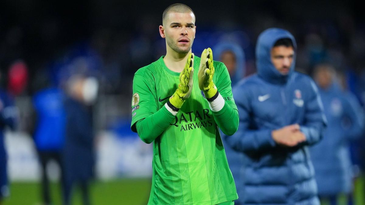 Lucas Chevalier psg transfer foto�raflar� resimleri