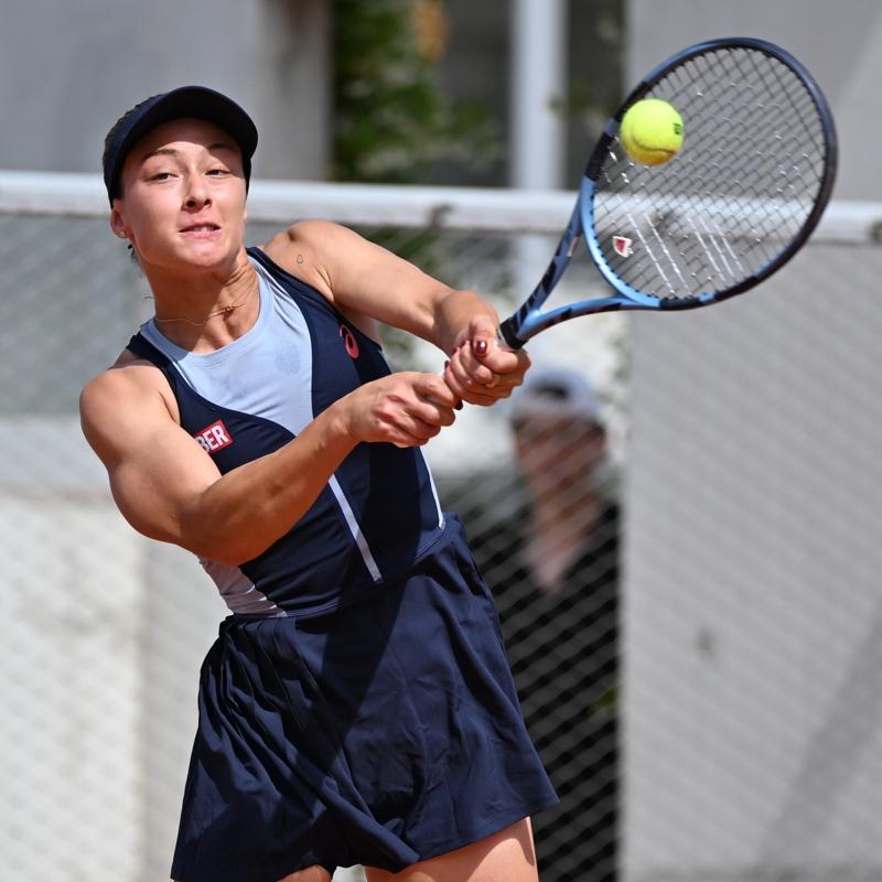 Zeynep S�nmez, Wimbledon'da 2. tura y�kseldi