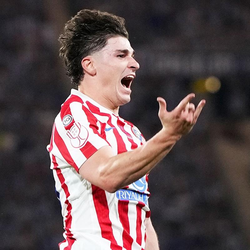 Barcelona'da Julian Alvarez mesaisi