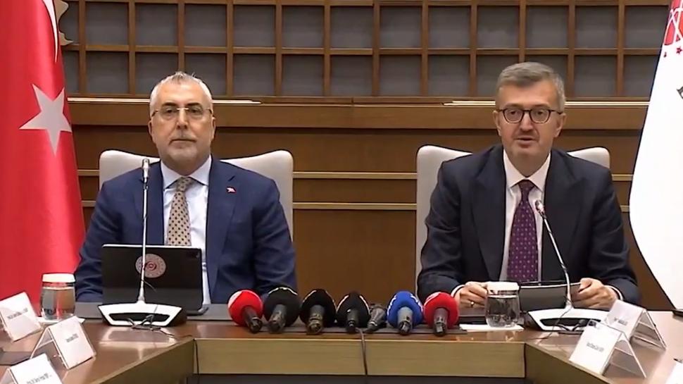 BİK ile İŞKUR arasında protokol! İletişim Başkanı Duran: İşbaşı eğitim programları düzenlenecek