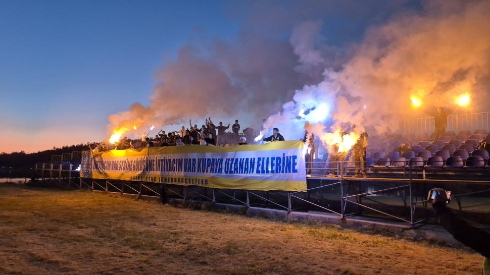 Fenerbahçeli futbolculara taraflardan akşam sürprizi