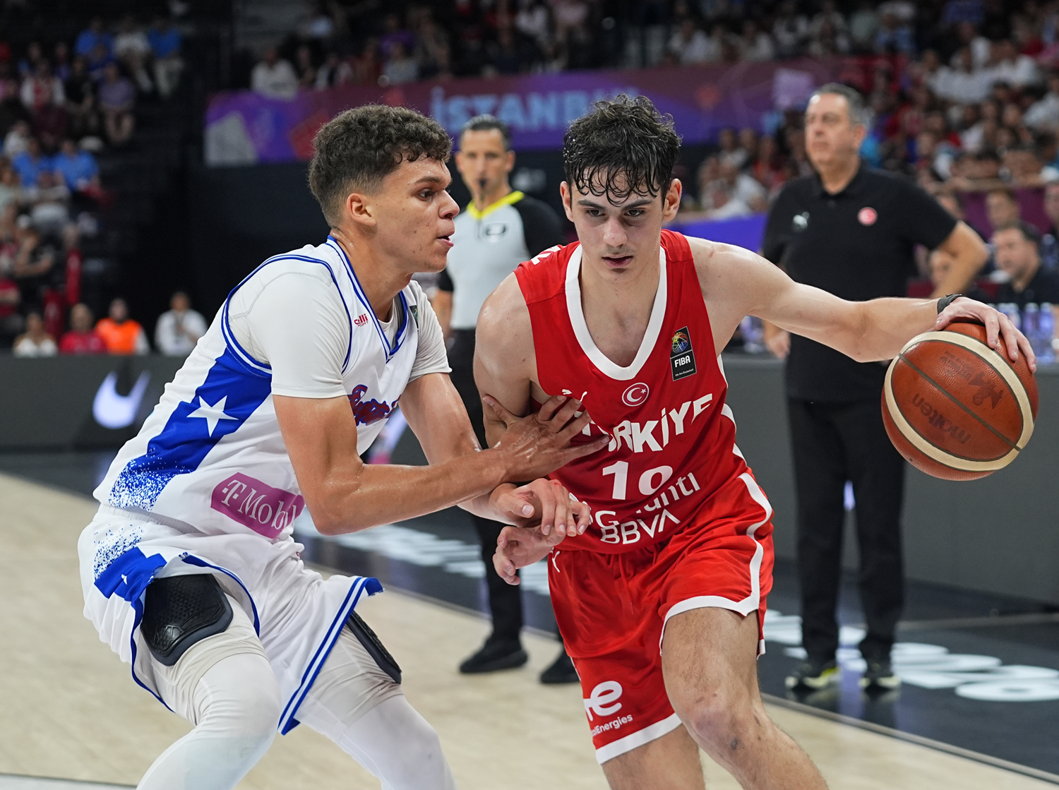 Milliler, 17 Ya� Alt� D�nya Kupas�'nda gruptan lider ��kt�!