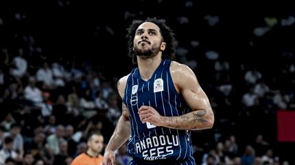 Anadolu Efes'te Larkin ile yollar ayr�ld�