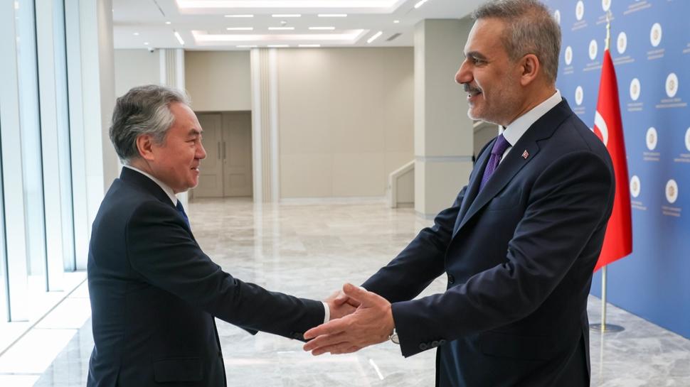 Bakan Fidan, mevkidaşı Kulubayev'i ağırladı