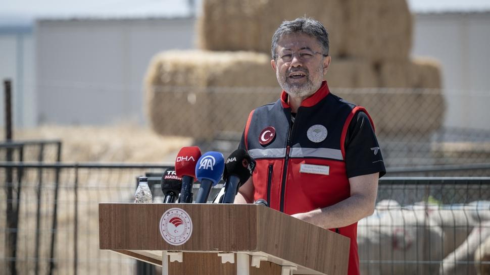 Bakan Yumaklı rekoru duyurdu: 21 günde 1 milyon tonluk ürün alındı